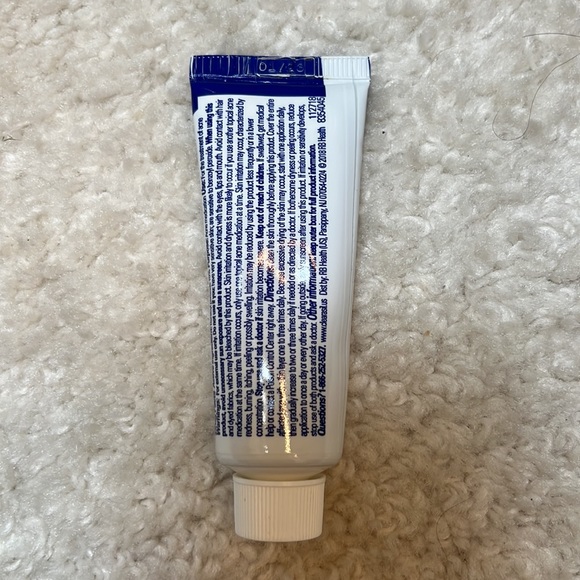 Clearasil 5 in 1 Spot Treatment Cream Maximum Strength Benzoyl Peroxide - Picture 2 of 2